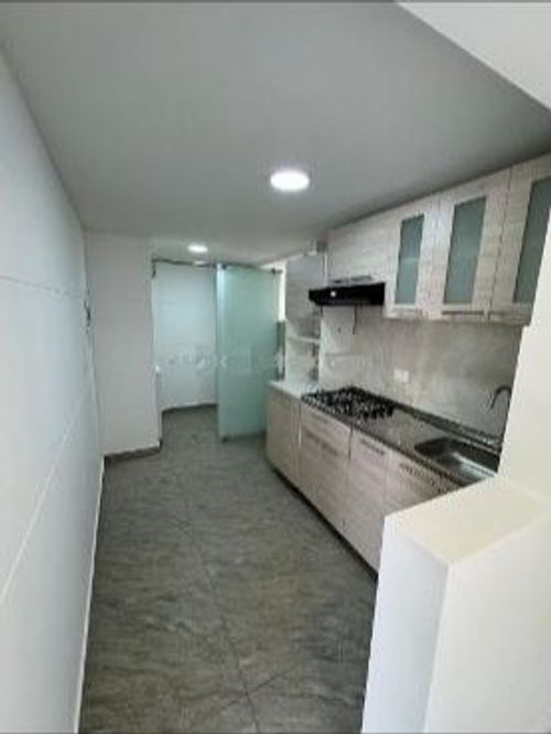 Edificio en Arriendo en Cedritos, Bogotá - Miniatura 3
