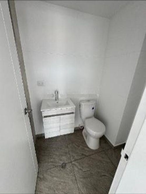 Edificio en Arriendo en Cedritos, Bogotá - Miniatura 5