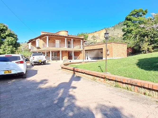 Finca en Arriendo en Madera, Bello - Miniatura 24