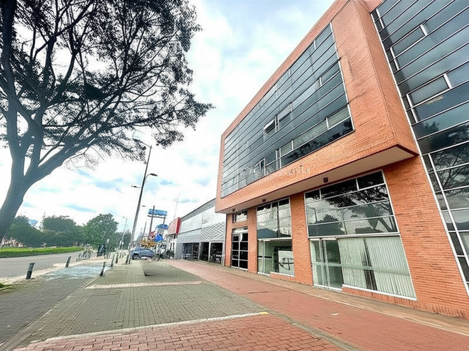 Edificio en Venta en Niza, Bogotá - Miniatura 2