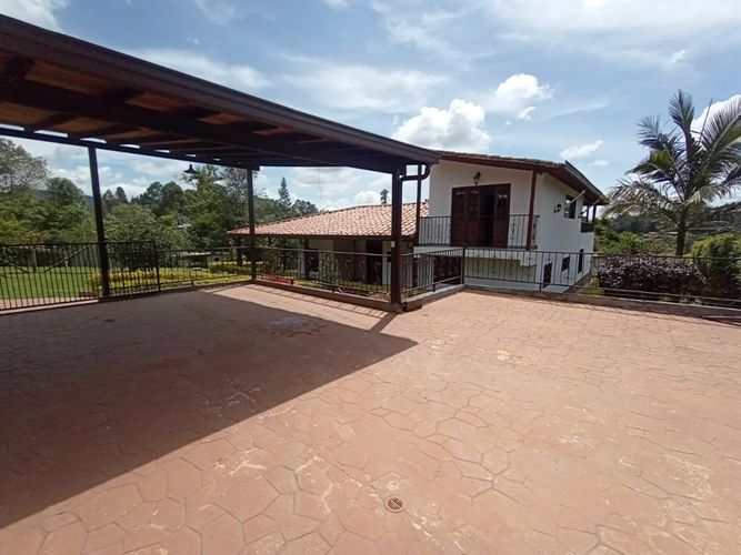 Finca en Arriendo en San jose, Guarne - Imagen 1