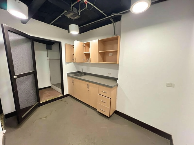 Local en Venta en Laureles, Medellín - Miniatura 2