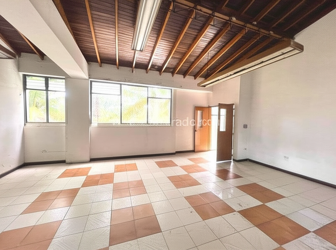 Local en Venta en El Poblado, Medellín - Miniatura 12