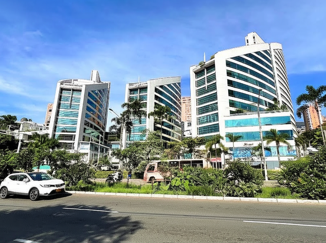 Local en Venta en El Poblado, Medellín - Miniatura 2