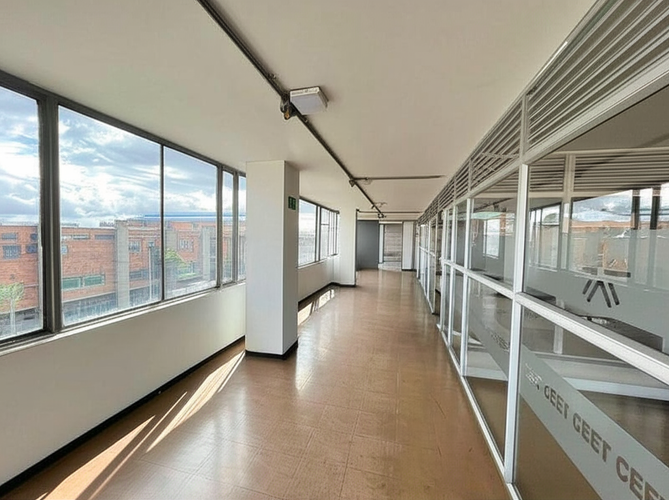 Oficina en Venta en Pensilvania, Bogotá - Miniatura 3