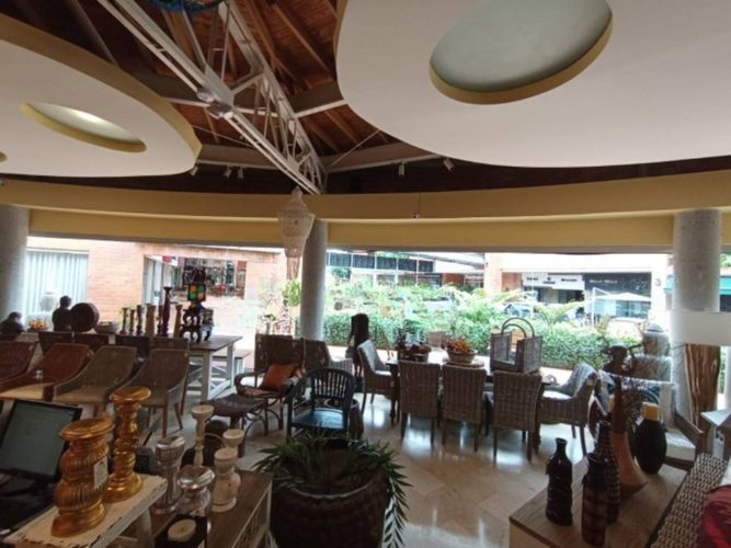 Local en Arriendo en Altos del poblado, Medellín - Miniatura 4