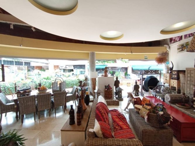 Local en Arriendo en Altos del poblado, Medellín - Miniatura 8