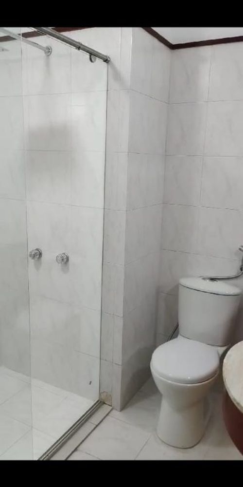 Edificio en Arriendo en Santa Barbara, Bogotá - Miniatura 2