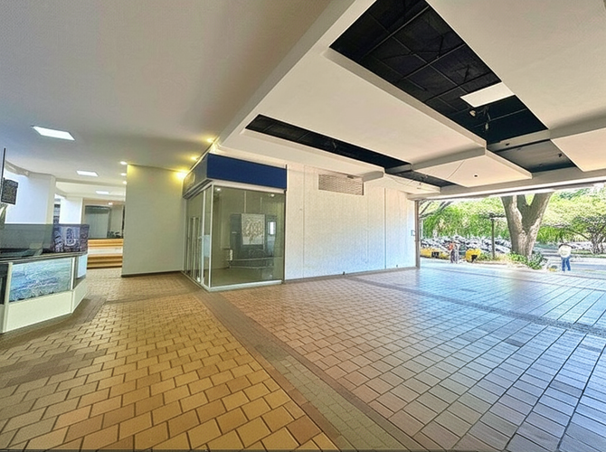 Local en Venta en Ciudad jardin, Cali - Miniatura 2
