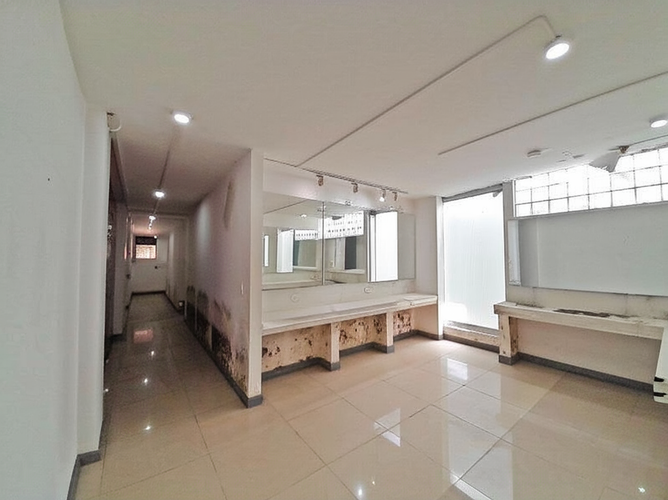 Local en Venta en Lago gaitan, Bogotá - Imagen 1