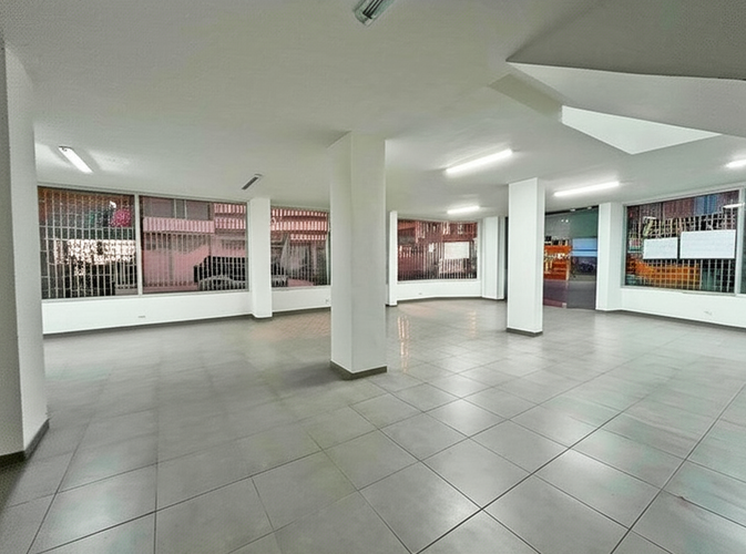 Local en Venta en Chapinero central, Bogotá - Miniatura 2