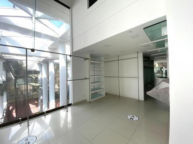 Local en Venta en Santa Barbara, Bogotá - Miniatura 3