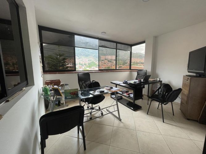 Edificio en Venta en Laureles, Medellín - Miniatura 6