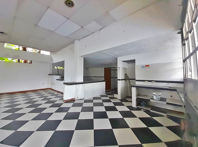 Local en Venta en El centro, Castilla la nueva - Miniatura 3