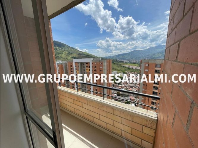 Apartaestudio en Arriendo en La Navarra, Bello - Miniatura 9