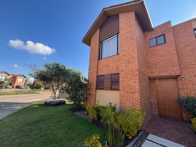 Casa en Arriendo en Hacienda Fontanar, Chía - Imagen 1