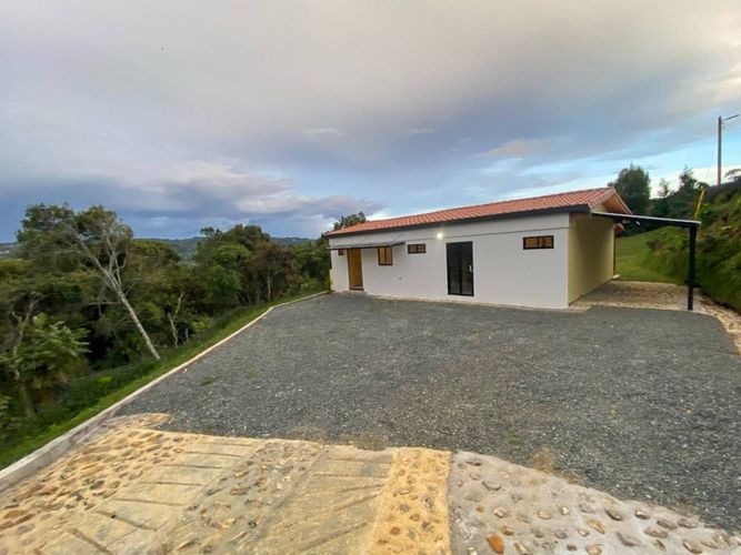 Finca en Arriendo en Guarne - Miniatura 18