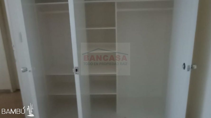 Apartaestudio en Arriendo en La candelaria, Medellín - Miniatura 2