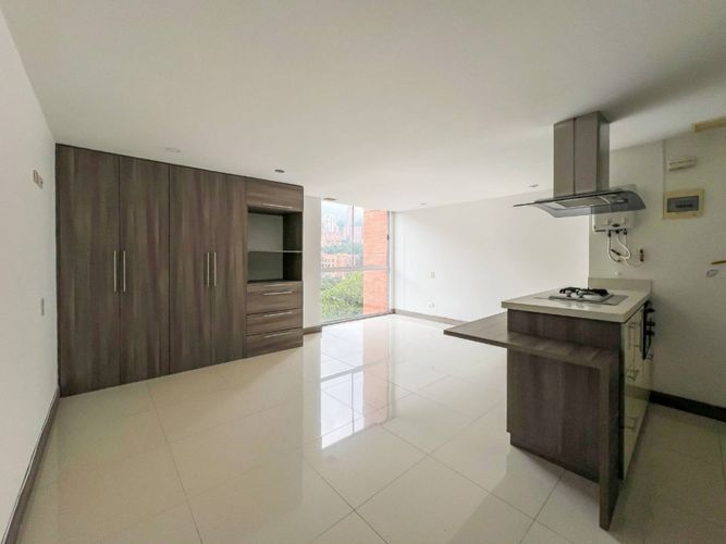 Apartaestudio en Arriendo en El Poblado, Medellín - Miniatura 4