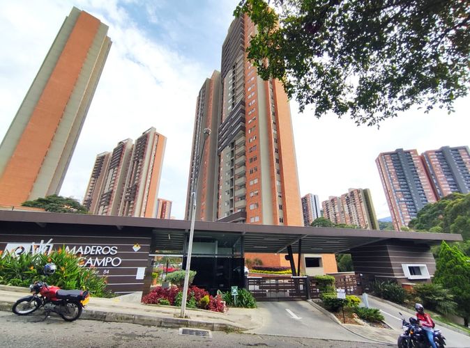 Apartamento en Arriendo en Vegas de san jose, Sabaneta - Miniatura 3