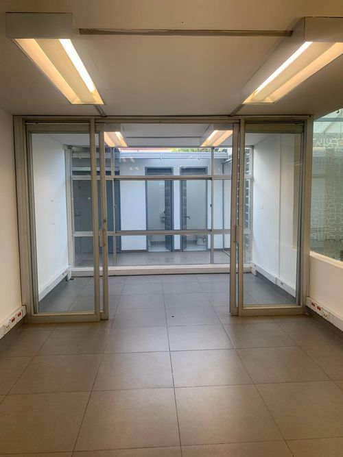 Local en Arriendo en Pontevedra, Bogotá - Miniatura 5