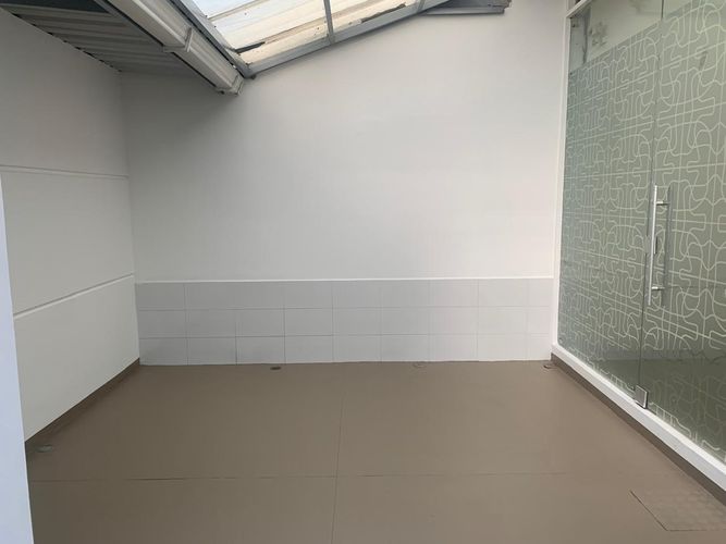 Local en Arriendo en Pontevedra, Bogotá - Miniatura 9