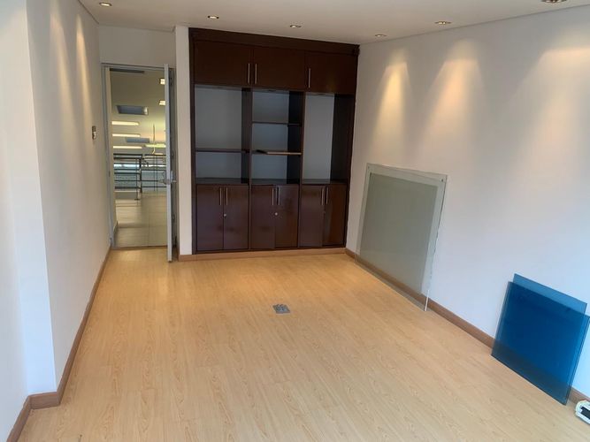 Local en Arriendo en Pontevedra, Bogotá - Miniatura 12