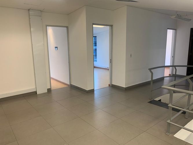 Local en Arriendo en Pontevedra, Bogotá - Miniatura 14