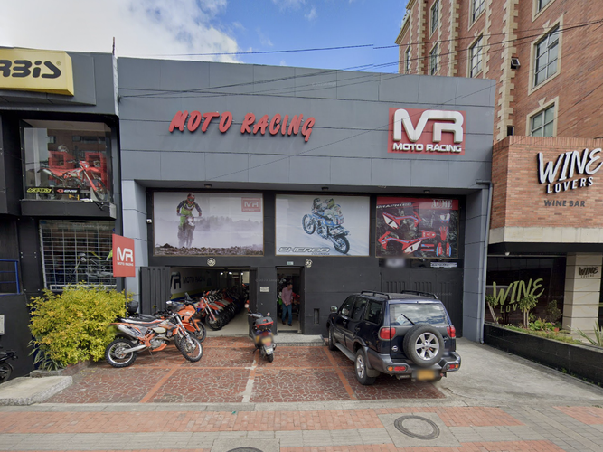 Local en  Arriendo en Santa Barbara, Bogotá - Imagen 1
