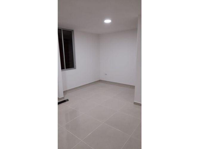 Edificio en Venta en El limonar, Cali - Miniatura 2