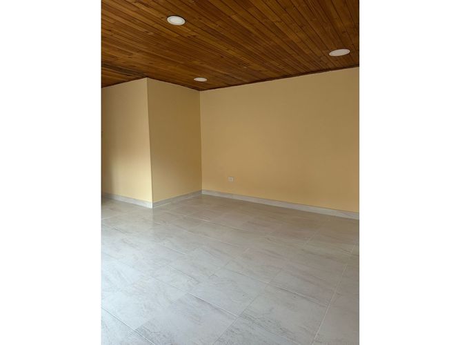 Oficina en Arriendo en Kennedy, Bogotá - Miniatura 3