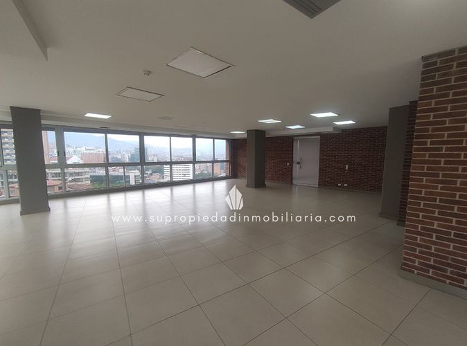 Oficina en Arriendo en Castropol, Medellín - Miniatura 5
