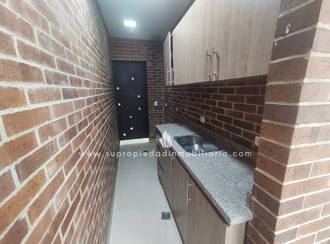 Oficina en Arriendo en Castropol, Medellín - Miniatura 14