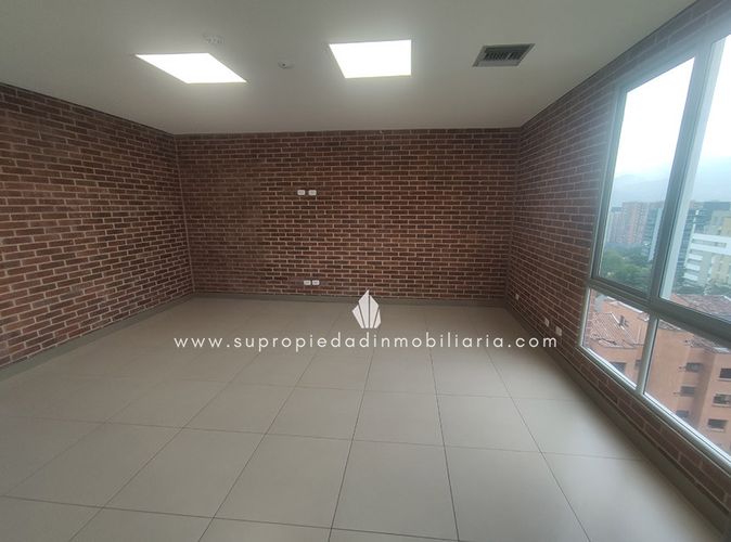 Oficina en Arriendo en Castropol, Medellín - Miniatura 16