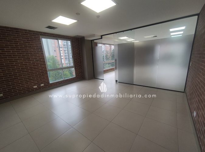 Oficina en Arriendo en Castropol, Medellín - Miniatura 17