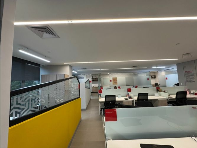 Oficina en Arriendo en El Poblado, Medellín - Miniatura 11