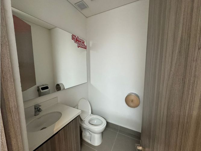 Oficina en Arriendo en El Poblado, Medellín - Miniatura 18