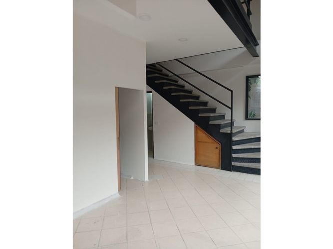 Local en Arriendo en Zona norte, Bogotá - Miniatura 5