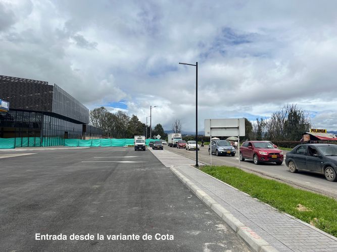 Local en Arriendo en Pueblo viejo, Cota - Miniatura 10