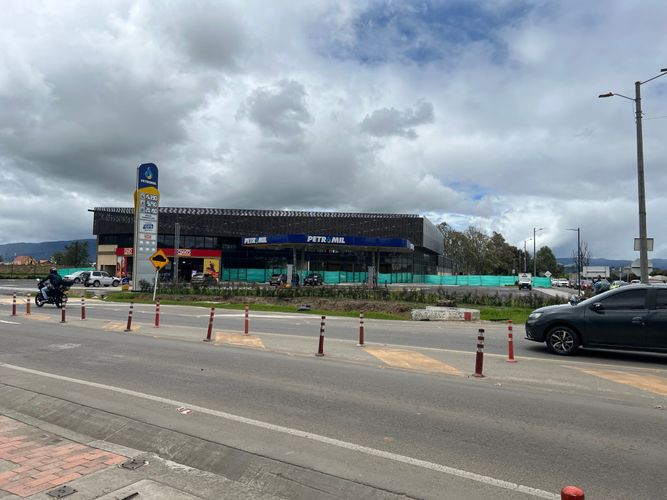 Local en Arriendo en Pueblo viejo, Cota - Miniatura 13