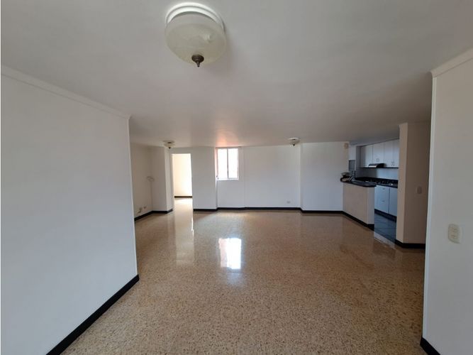 Apartamento en  Venta en Florida nueva, Medellín - Miniatura 2