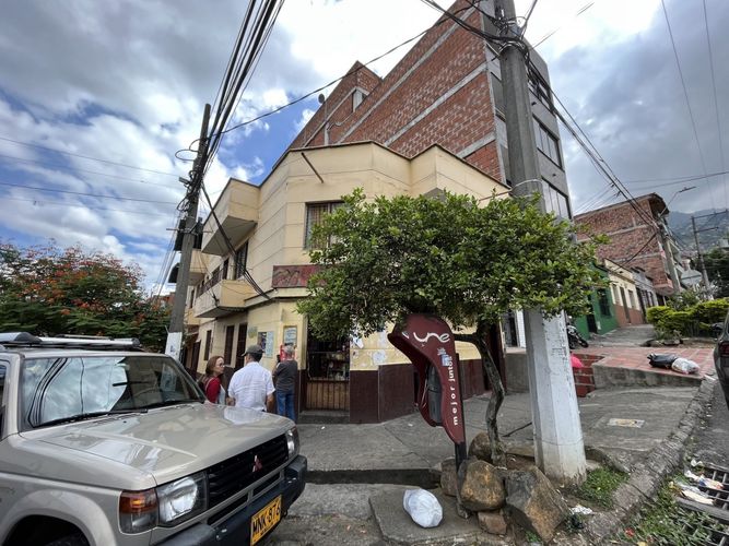Edificio en  Venta en Campo valdes no.1, Medellín - Miniatura 6