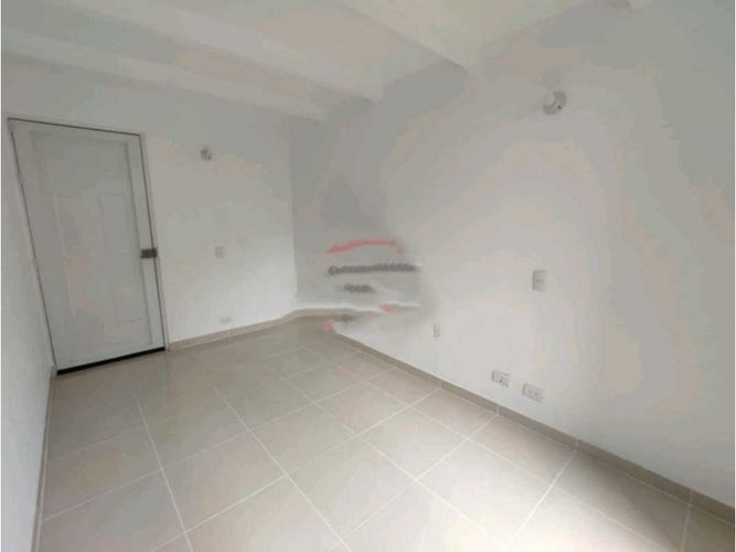 Apartaestudio en Arriendo en Pajarito, Medellín - Miniatura 2