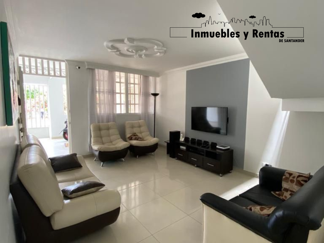 Casa en Venta en Provenza, Bucaramanga - Miniatura 2