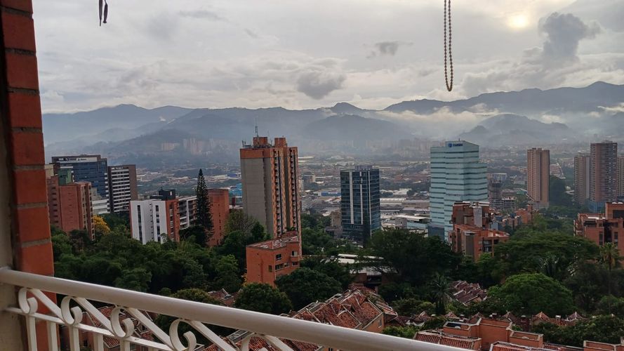 Apartamento en Venta en Castropol, Medellín - Miniatura 3
