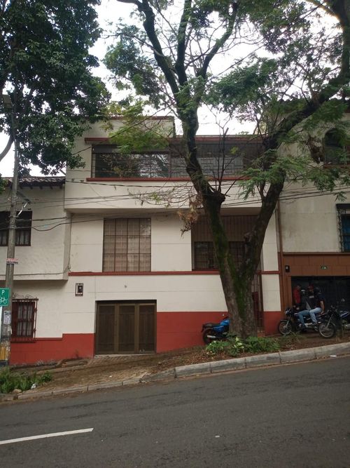Casa en Arriendo en Prado, Medellín - Imagen 1