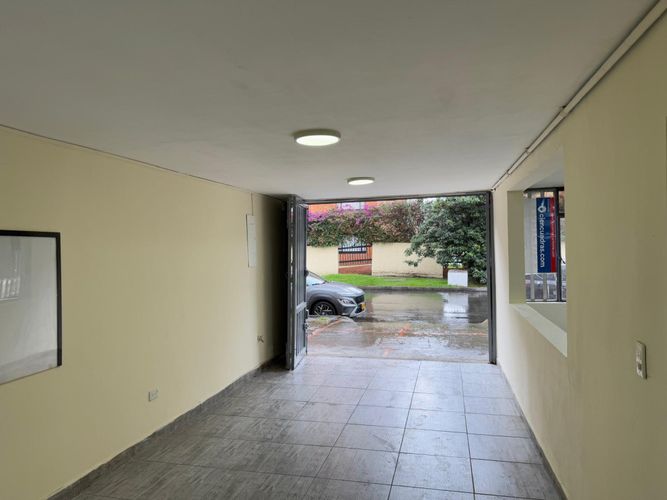 Local en  Arriendo en Ciudad jardin norte, Bogotá - Miniatura 2