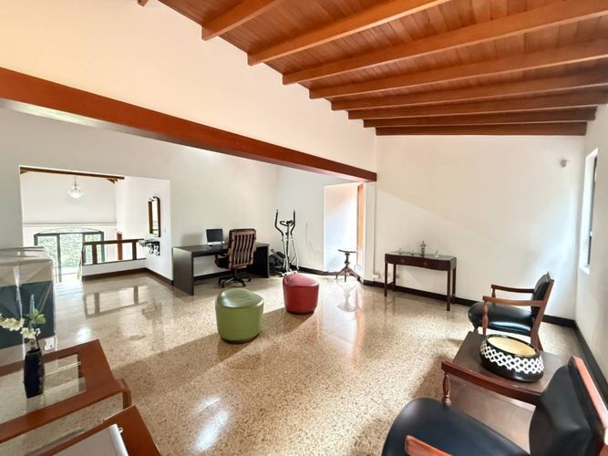 Casa en Arriendo en Los Balsos, Medellín - Miniatura 6