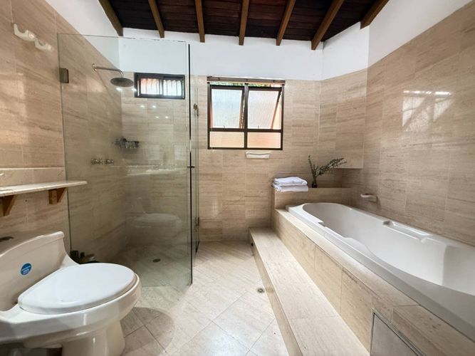 Casa en Arriendo en Los Balsos, Medellín - Miniatura 13