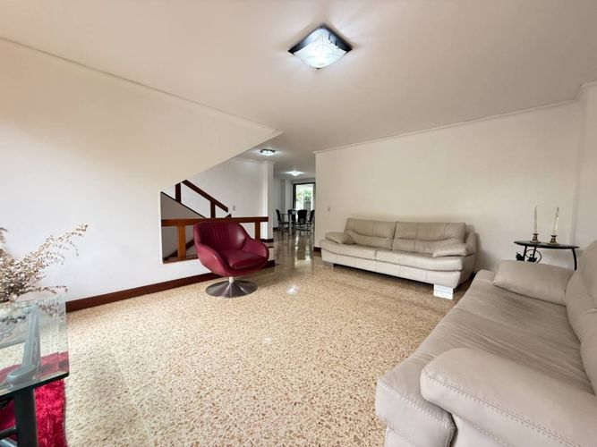 Casa en Arriendo en Los Balsos, Medellín - Miniatura 17